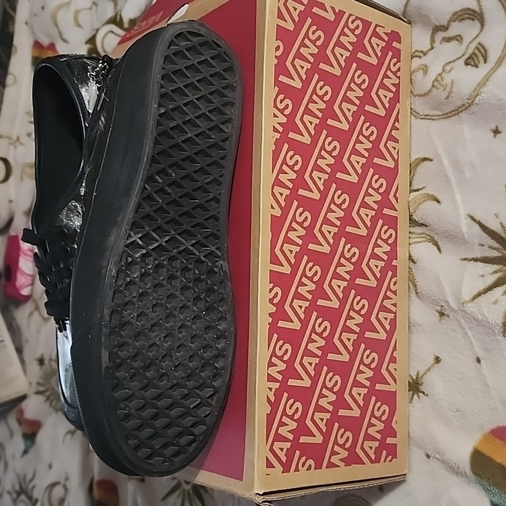 Vans Size 8 - Picture 3 of 4